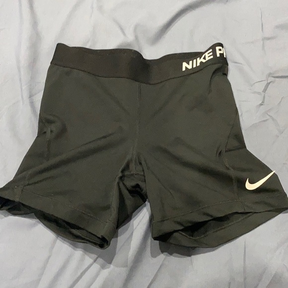 Nike shorts - Picture 1 of 1